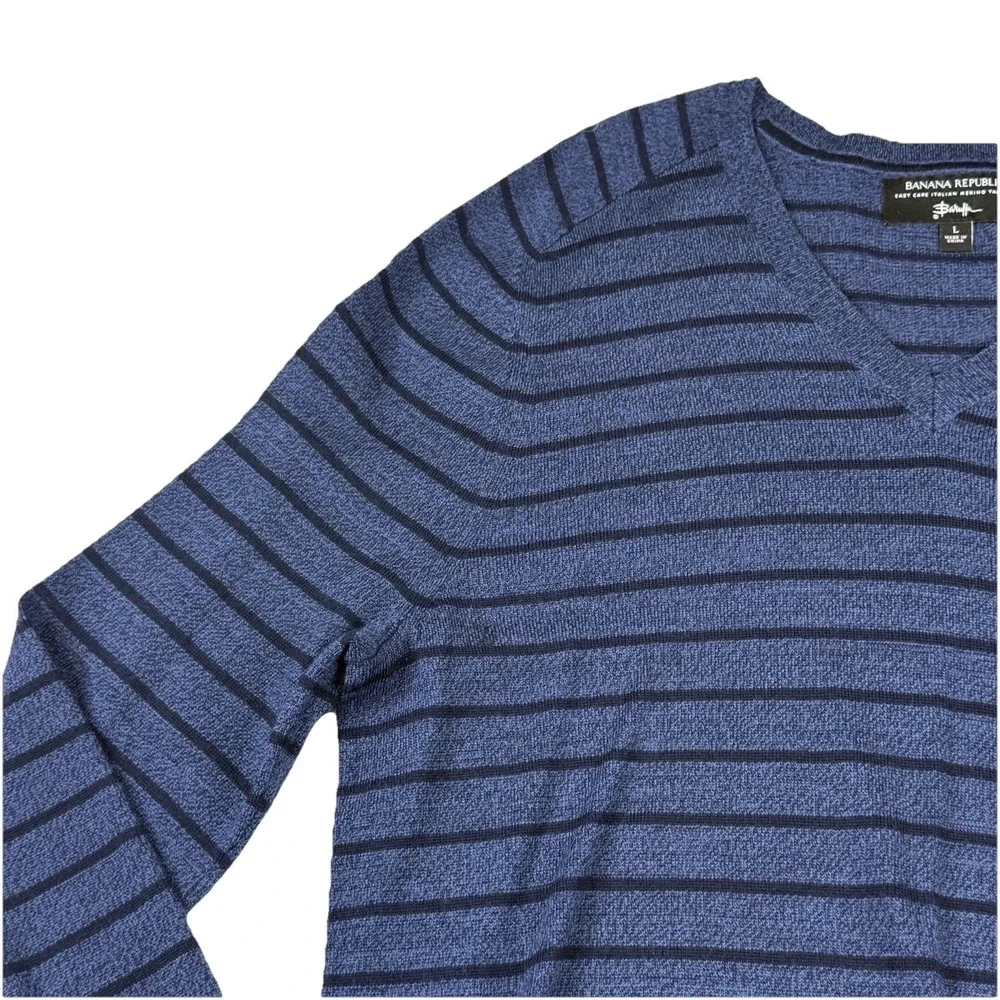 Banana Republic Baruffa Merino Wool Sweater Men's Large V Neck Blue Striped